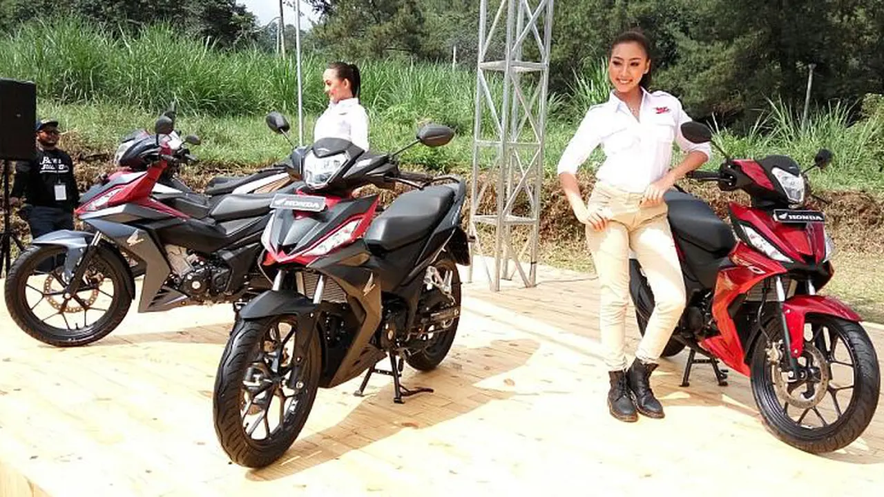Benarkah Honda Supra GTR Lawan Sepadan Yamaha MX King?