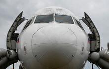 FOTO: Kondisi Pesawat Airbus Rusia yang Mendarat Darurat di Ladang Siberia Akibat Masalah pada Sistem Hidrolik