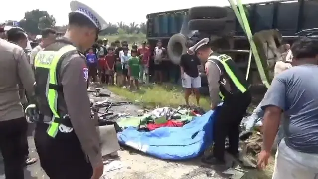 Kronologi Detik-Detik Kecelakaan 3 Truk di Lampung karena Rem Blong Sebabkan 2 Korban Tewas