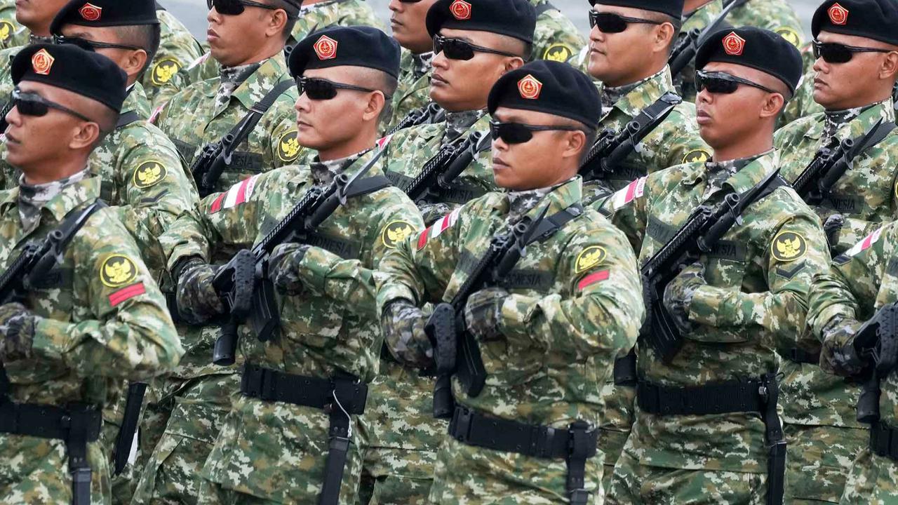 FOTO: Indonesia Tampil Perdana di Parade Bastille, Prabowo Hadir Sebagai Tamu Kehormatan