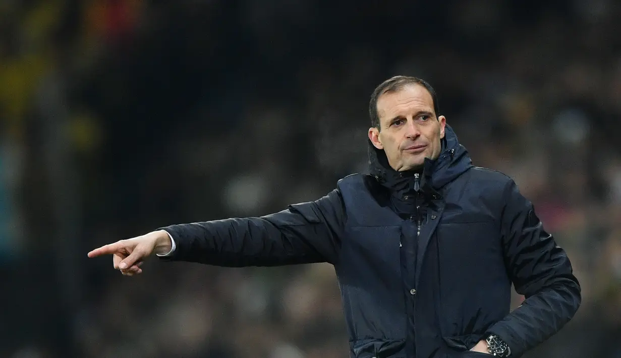 7. Massimiliano Allegri - Mulai dikenal saat menukangi AC Milan. Kepindahannya ke Juventus membuat namanya kian melambung usai berhasil membawa Juventus mendominasi Liga Italia Serie sejak kepelatihannya. (AFP/fabrice Coffrini)