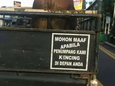 Mending jauh-jauh aja kalo gini. (Source: Facebook/ Kementerian Humor Indonesia)