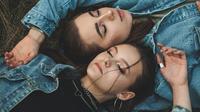 Ilustrasi Jaket Denim Credit: unsplash.com/Kate