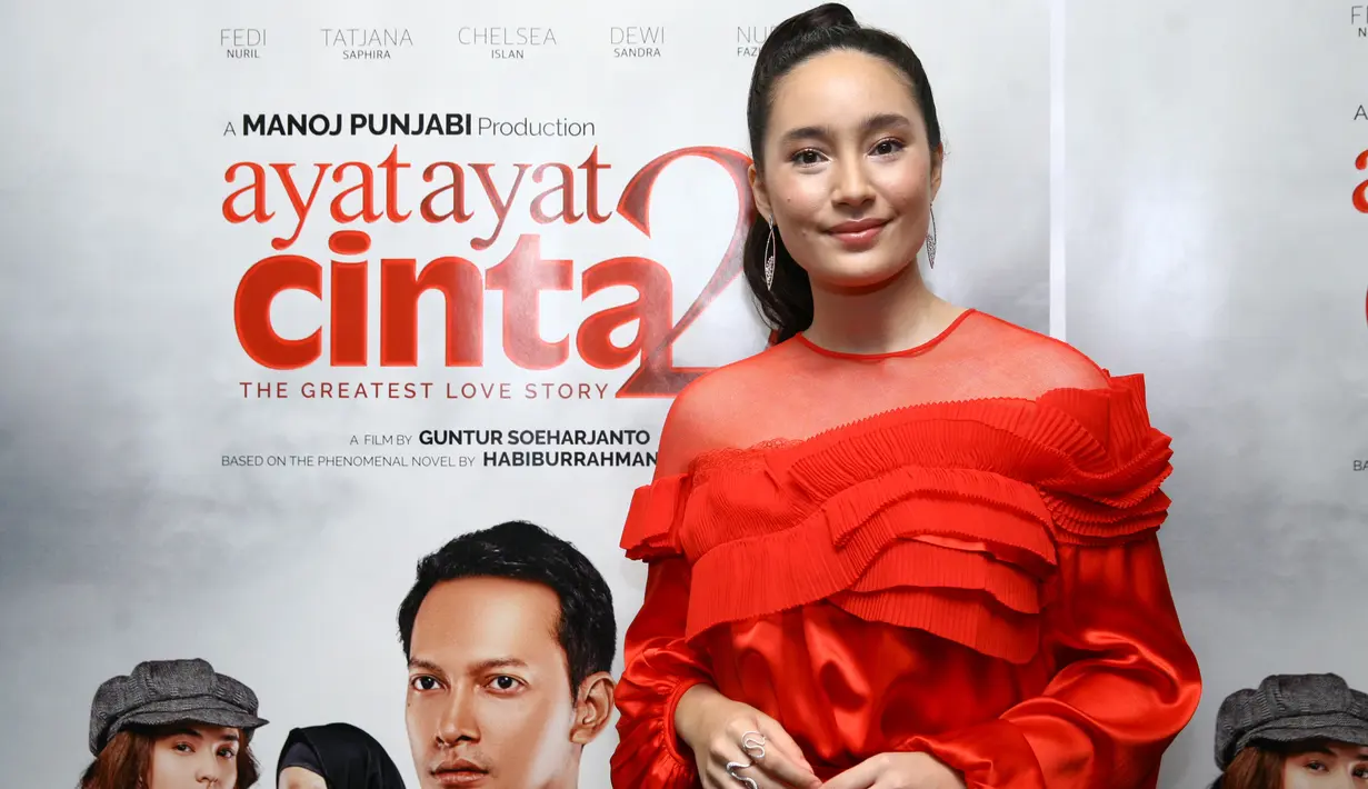 Singkat, padat dan jelas. Tatjana Saphira, pemeran Hulya di Ayat-Ayat Cinta ini juga punya resolusi di tahun 2018. Kepada tim Bintang.com, Tatjana mengatakan ingin menjalankan pola hidup yang lebih sehat ke depannya. (Adrian Putra/Bintang.com)
