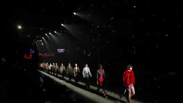Coach Lights Up Shanghai, Runway Pertama Coach di Cina