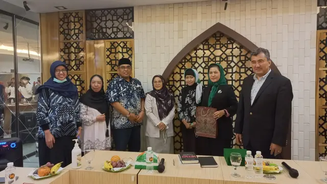 Kunjungan aktivis HAM Uighur ke MUI, Jakarta. (Foto: mui.or.id/Liputan6.com)