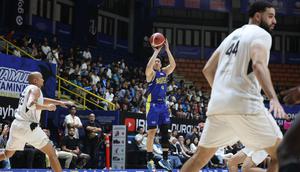 Satria Muda Pertamina Bandung menelan kekalahan 79-94 dari Dewa United pada laga lanjutan IBL 2026 di GOR Bandung Arena, Minggu (3/5/2026) malam WIB. (dok. Satria Muda Pertamina Bandung)