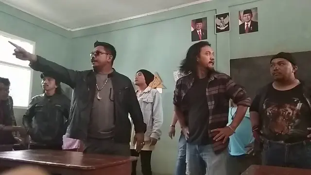 Berperan Sebagai Guru di Film Anak Batas, Wagub Jabar: Jangan Ada Gangguan untuk Anak Bersekolah