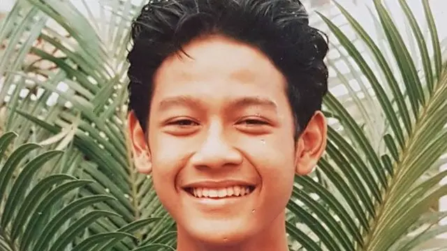 6 Potret Lawas Dwi Sasono saat Masih Remaja, Penampilannya Curi Perhatian