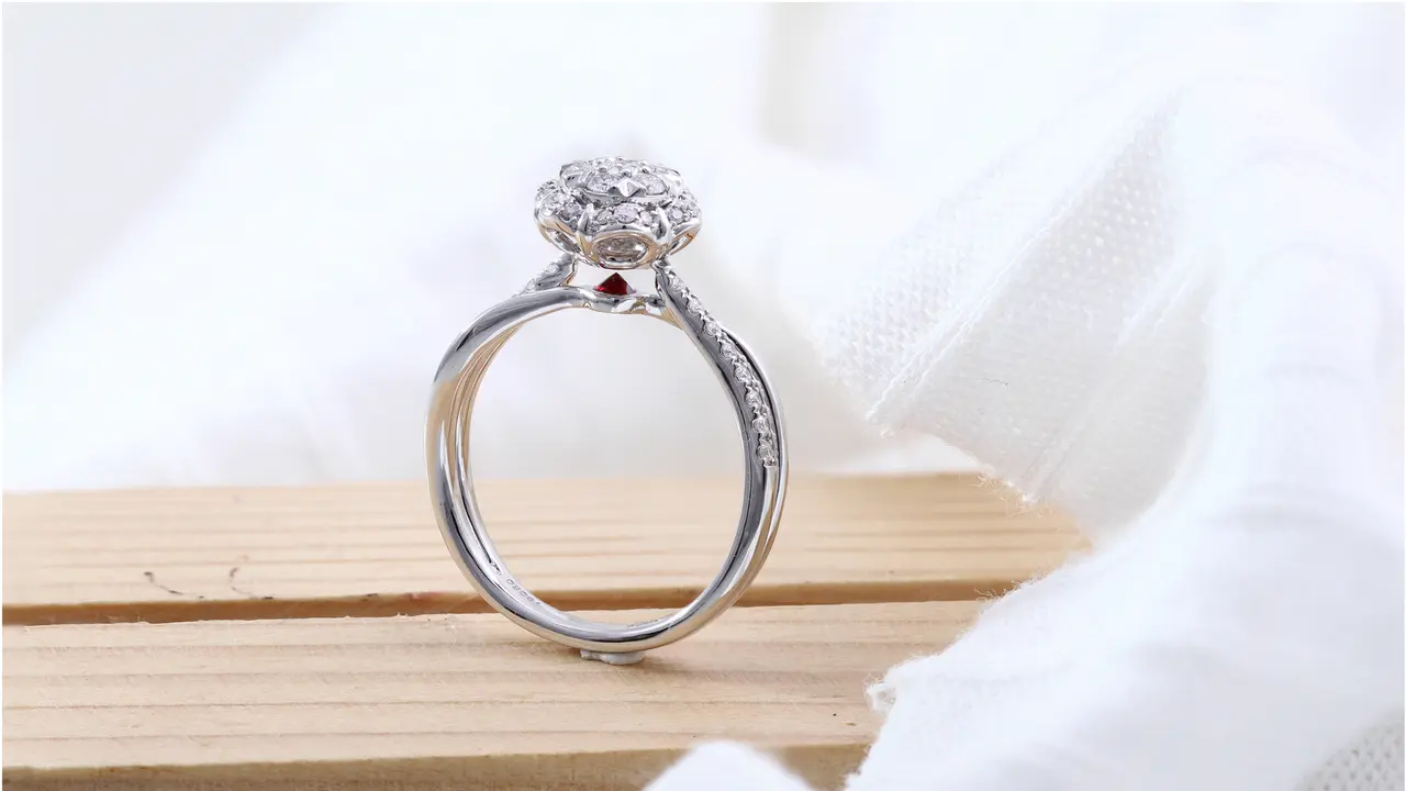Produk terbaru koleksi perhiasan Love Story by Parva