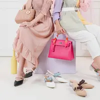 Tampil Chic dan Lebih Muda dengan Koleksi Sepatu Warna Pastel