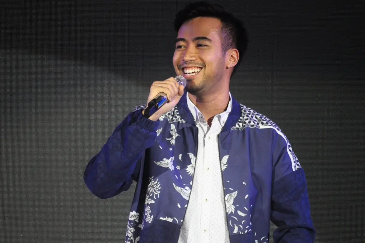 [Bintang] Lirik Lagu Vidi Aldiano, Tak Sejalan
