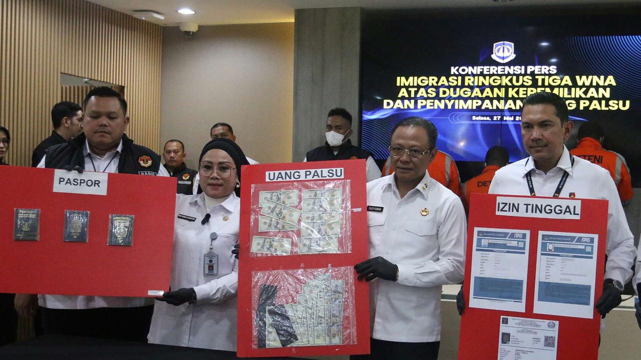 Tiga WNA ditangkap karena kasus uang palsu