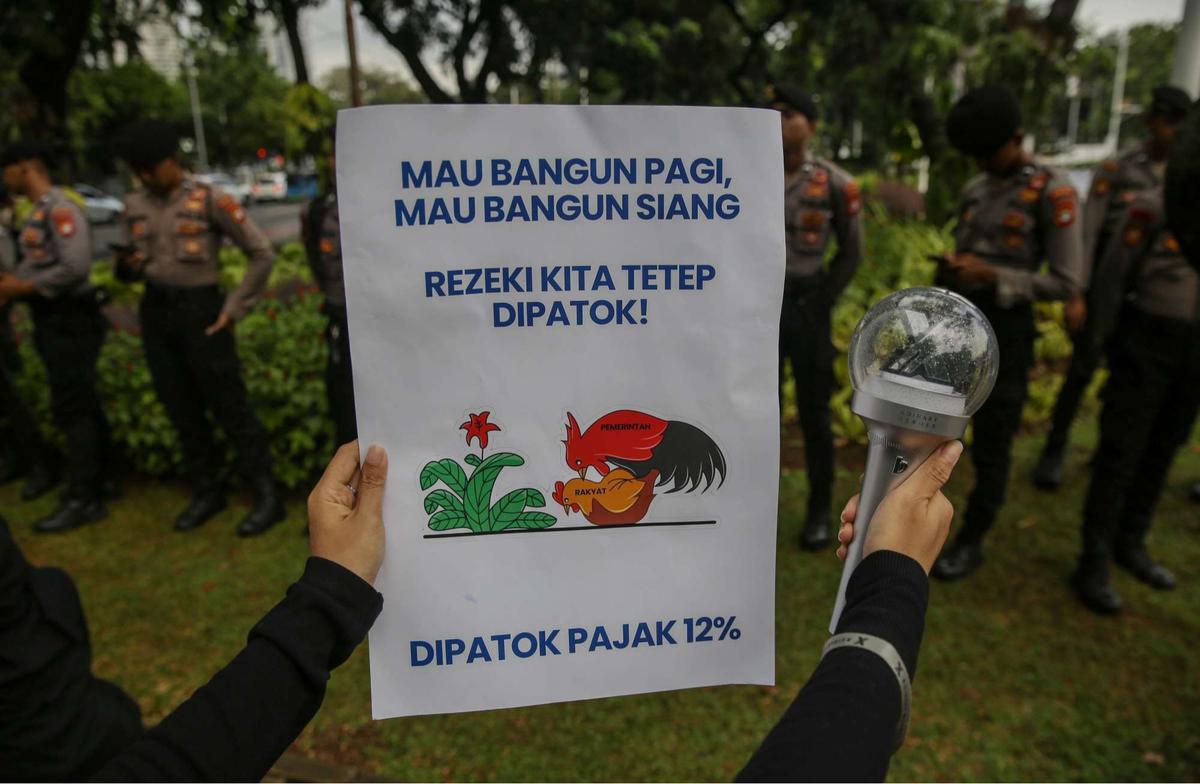 Aksi Fans K-Pop tolak PPN 12 Persen