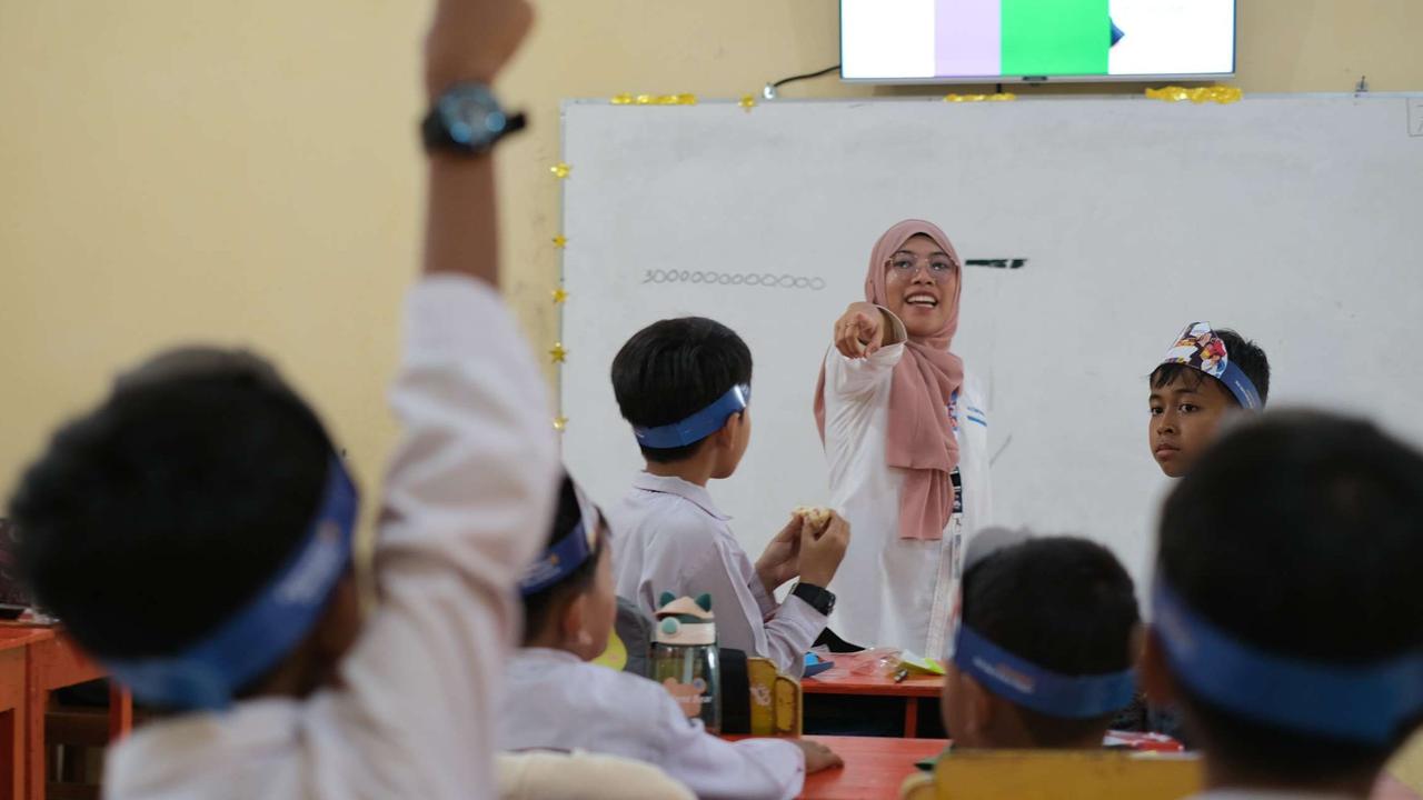 Perbedaan Sistem Guru Honorer di Indonesia dan Negara Maju, Miris Bak Bumi dan Langit