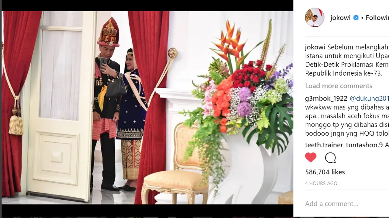Selfie Presiden Jokowi dan Iriana sebelum upacara HUT RI Ke-73