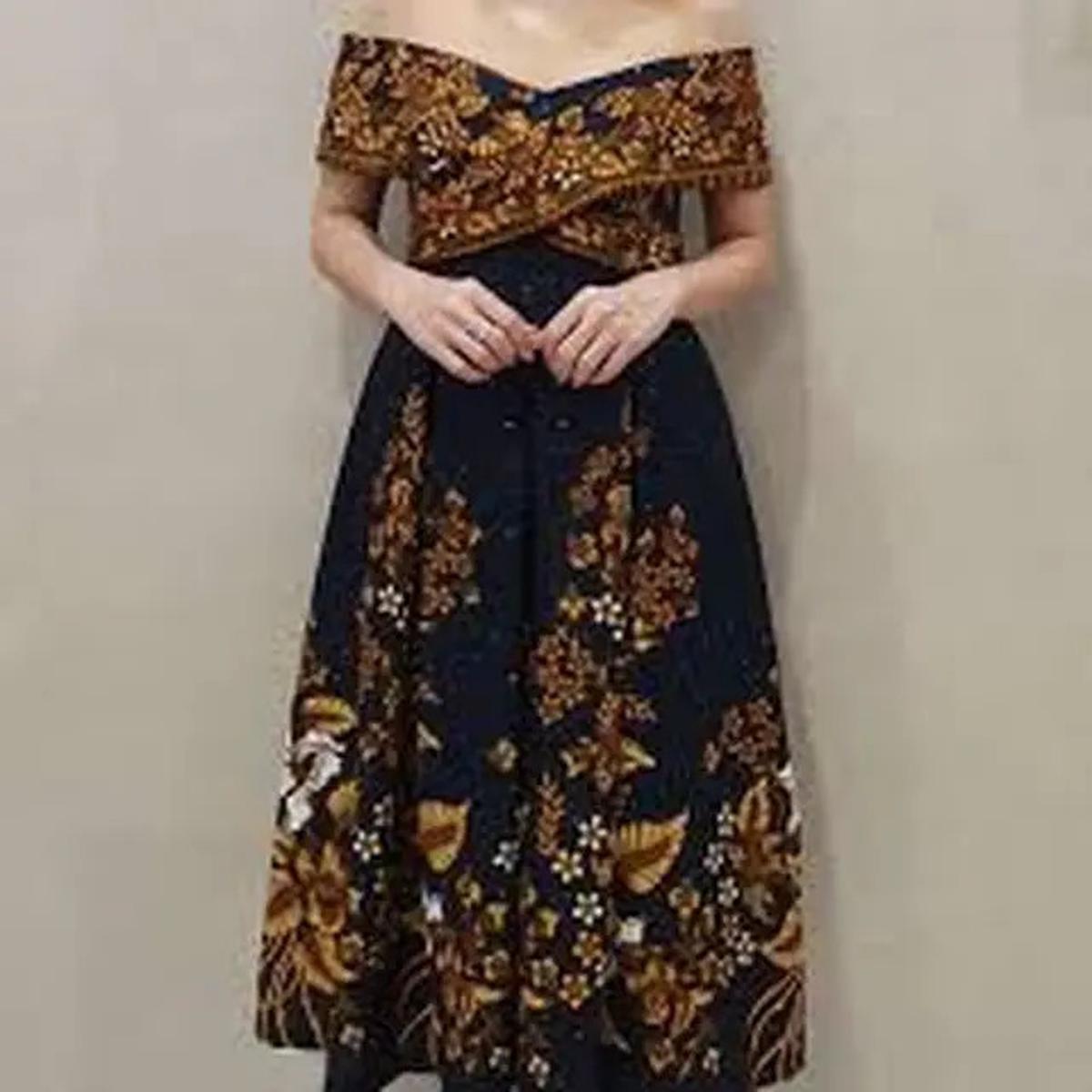 Inspirasi Dress Batik Panjang, Perpaduan yang Wajib Dimiliki untuk Gaya Stylish
