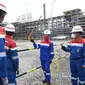 Direktur Utama Pertamina Nicke Widyawati saat meninjau langsung proyek RDMP Balikpapan, Sabtu 8 Januari 2022. (Dok Pertamina)