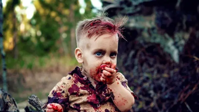 [Bintang] Jadikan Anak Sebagai Zombie, Wanita Ini Dibully, Padahal Begini Cerita Aslinya