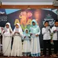 Sejumlah anak membaca ikrar saat peresmian Gerakan Anak Nusantara Mengaji di Masjid Agung Sunda Kelapa Jakarta, Kamis (5/5/2016). Gerakan ini dilaksanakan serentak di seluruh Indonesia, 7-8 Mei 2016. (Liputan6.com/Helmi Fithriansyah)