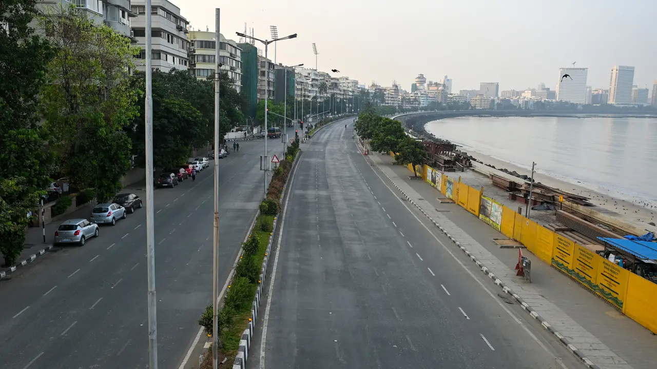Tekan Angka Corona, Mumbai Berlakukan Pembatasan Ketat