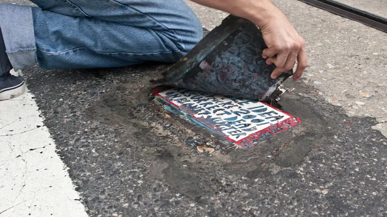 6 Hal Aneh yang Tersembunyi di Jalan-jalan Kota Seluruh Dunia