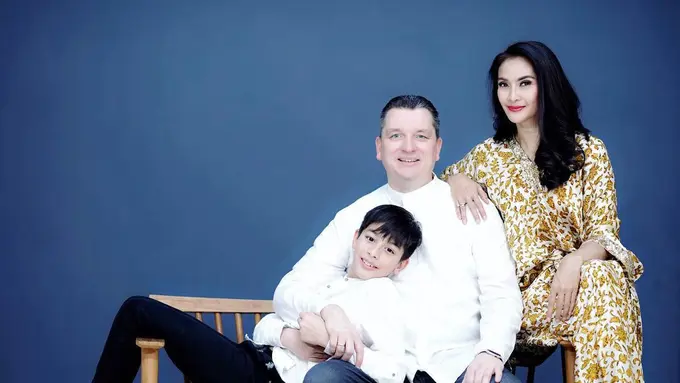 [Bintang] Maudy Koesnaedi