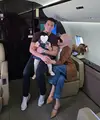 Syahrini kembali ke Singapura, kali ini ia pun memilih menggunakan private jet. Ia pun membagikan beberapa foto di dalam private jet tersebut. [@princessyahrini]
