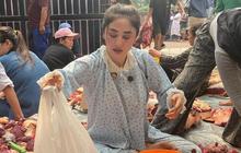 5 Potret Cantik Dewi Perssik Saat Potong dan Timbang Daging Kurban Idul Adha, Tampil Simple Pakai Piyama