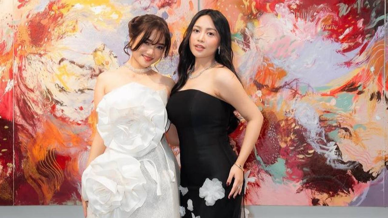 Potret Fuji di Ultah Rachel Vennya, Stunning Bergaun Putih & Gayanya Disebut Tak Pernah Gagal Cantik