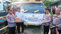 Polri Gerak Cepat Salurkan Bantuan hingga ke Aceh Tamiang, Wakapolri: Kalau Kurang Truk Kita Sewa