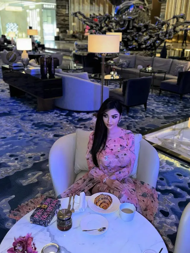 Sesal Influencer yang Habiskan Rp15,5 Miliar demi Bokong Mirip Kim Kardashian tapi Berujung Mandul