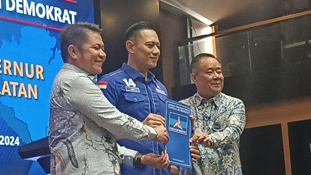 AHY Serahkan Surat Rekomendasi ke Herman Deru-Cik Ujang untuk Maju di Pilgub Sumsel