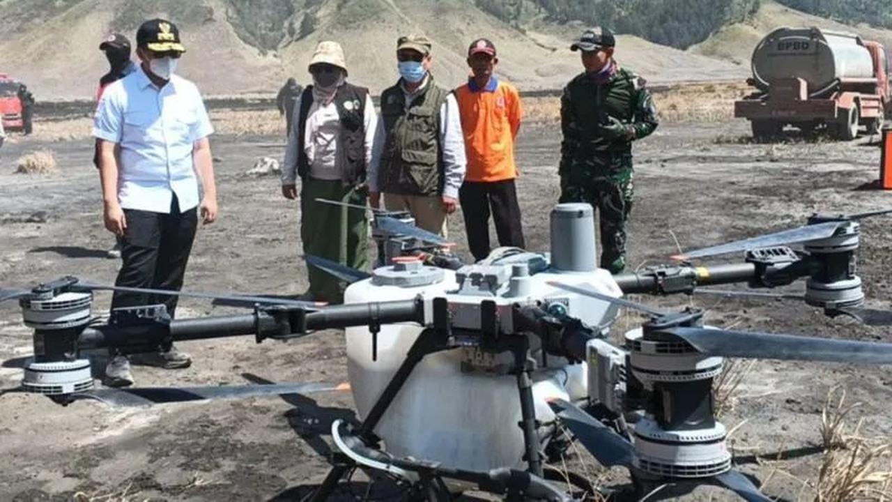 Kebakaran kawasan Gunung Bromo Capai 520 Hektare, Medan Terjal dan Cuaca Tak Menentu Jadi Tantangan Tim Gabungan