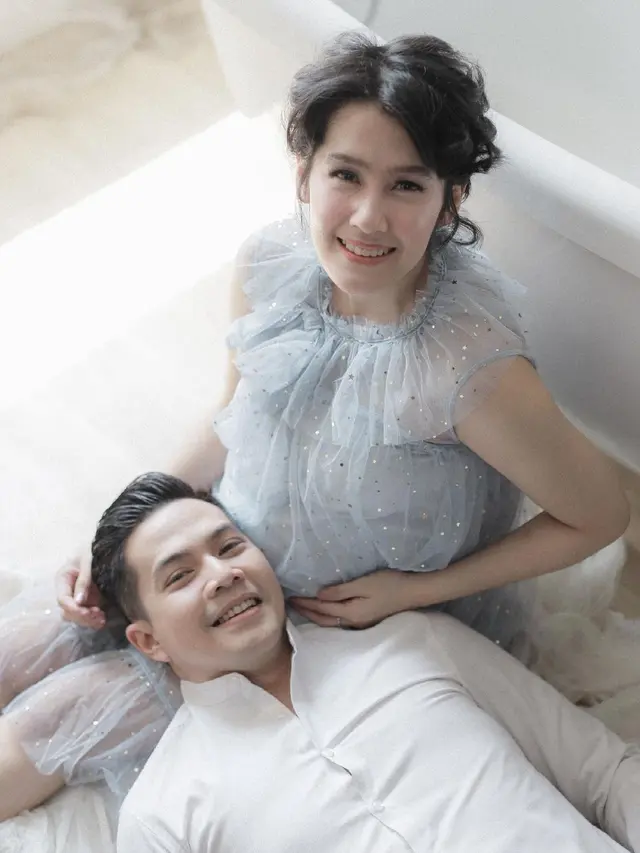 Menanti Kelahiran Anak Kedua, Ini 6 Potret Maternity Shoot Ardina Rasti