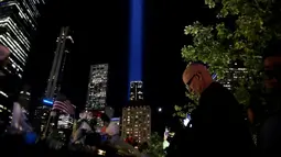 Tribute in Light dinyalakan untuk memperingati tragedi 11 September 2001 atau 9/11. (Leonardo Munoz/AFP)
