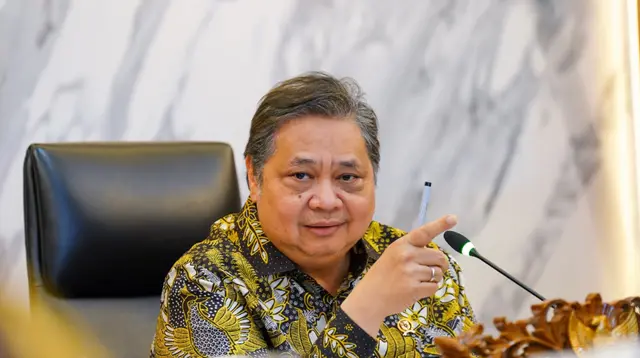 Menteri Koordinator Bidang Perekonomian Airlangga Hartarto saat rapat koordinasi, Jumat, (23/5/2025). (Foto: ekon.go.id)