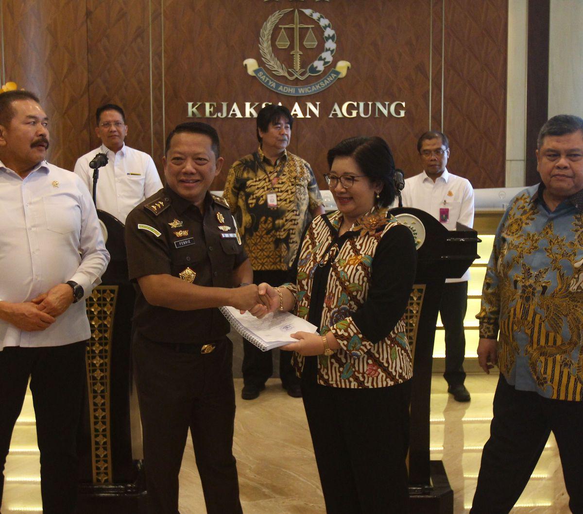 "Semula kita memperkirakan Rp271 triliun, ternyata setelah diaudit BPKP nilainya cukup fantastis sekitar Rp300,003 triliun,"&nbsp;
