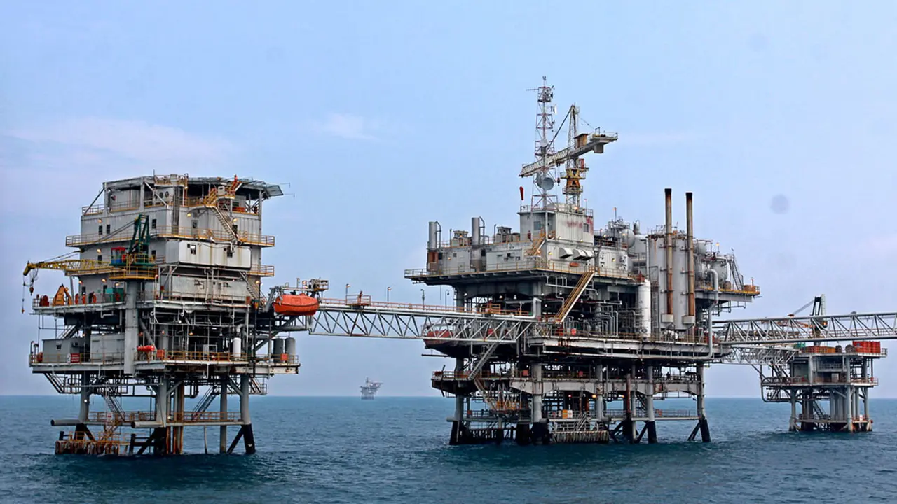Semester I 2014 Realisasi Produksi Minyak Nasional 796,5 MBOPD