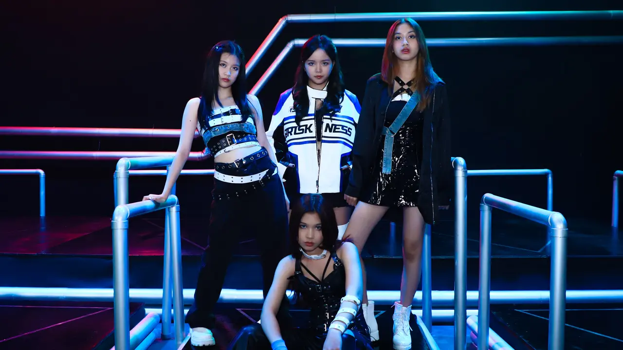 Blitzen, girlband (Istimewa)