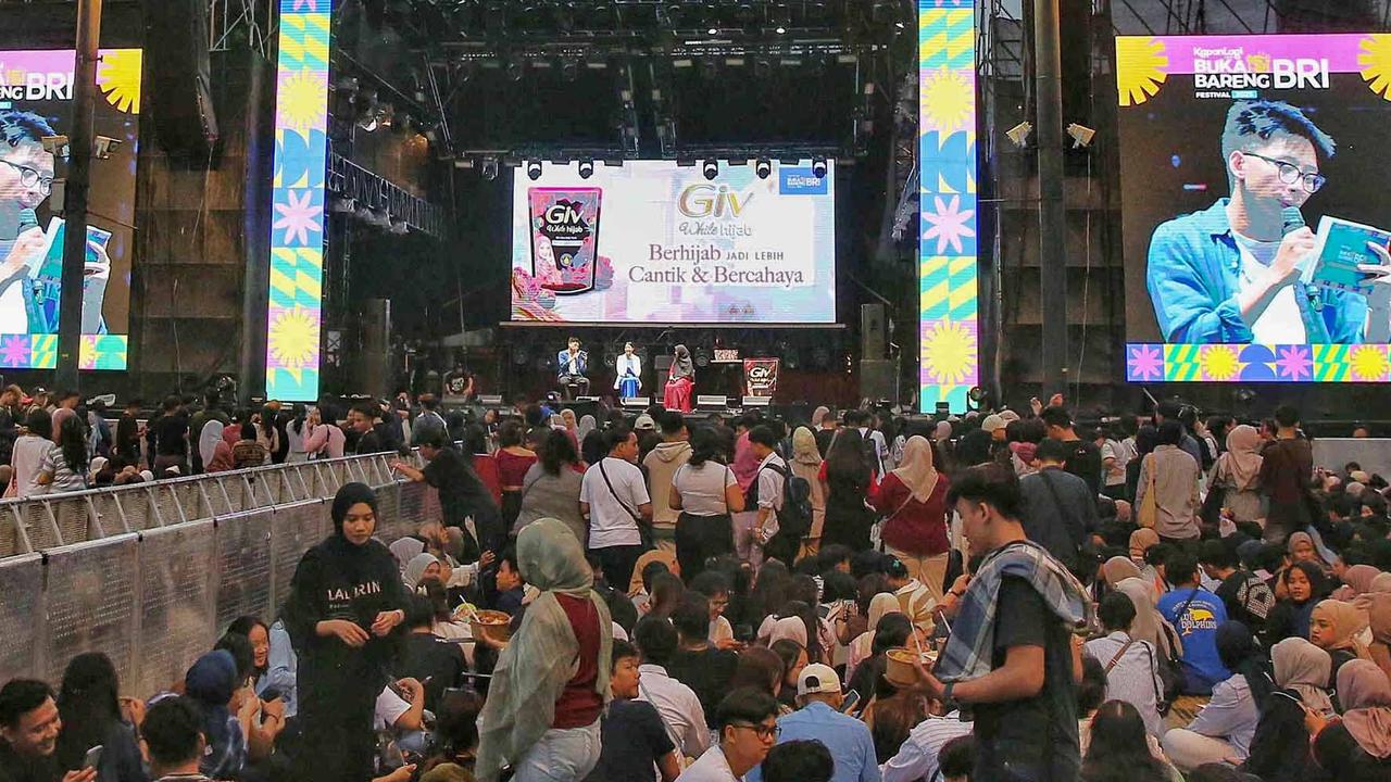FOTO:  Ribuan Pengunjung Padati Even KapanLagi Buka Bareng BRI Festival 2025