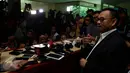 Menteri ESDM Sudirman Said memberikan keterangan pers usai bertemu dengan Majelis Kehormatan Dewan (MKD) DPR RI di Komplek Parlemen, Jakarta, (16/11/2015). Kedatangannya untuk melaporkan dugaan pelanggaran etik seorang anggota DPR. (Liputan6/JohanTallo)