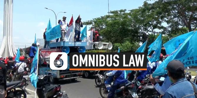 VIDEO: Protes UU Cipta Kerja, Buruh Bergerak di Berbagai Kota