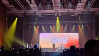 Maliq & D'Essentials Buka Konser Blue di Jakarta, Ajak Penonton Goyang hingga Mellow Bareng
