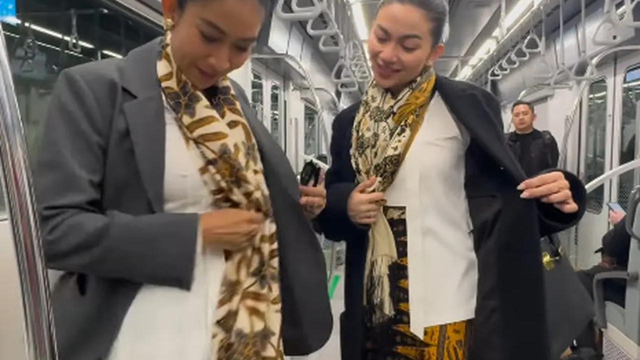 Potret Cantik Happy Salma dan Ariel Tatum