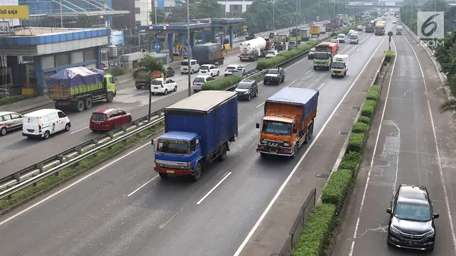 Pemprov DKI Jakarta Batasi Operasional Truk di Tol Lingkar Luar