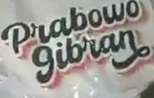Heboh Kaos Prabowo-Gibran Berkarung-Karung, Ini Jawaban Santai Gibran