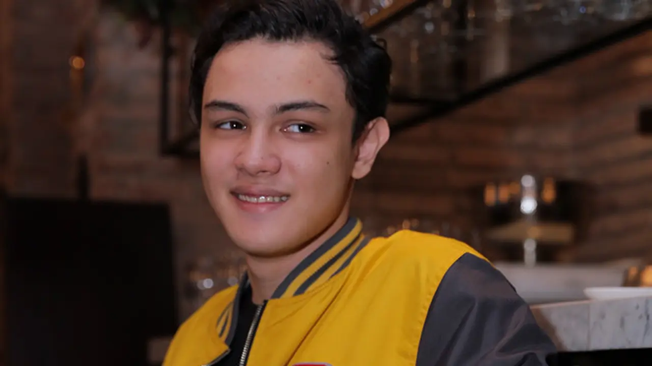[Bintang] Shawn Adrian