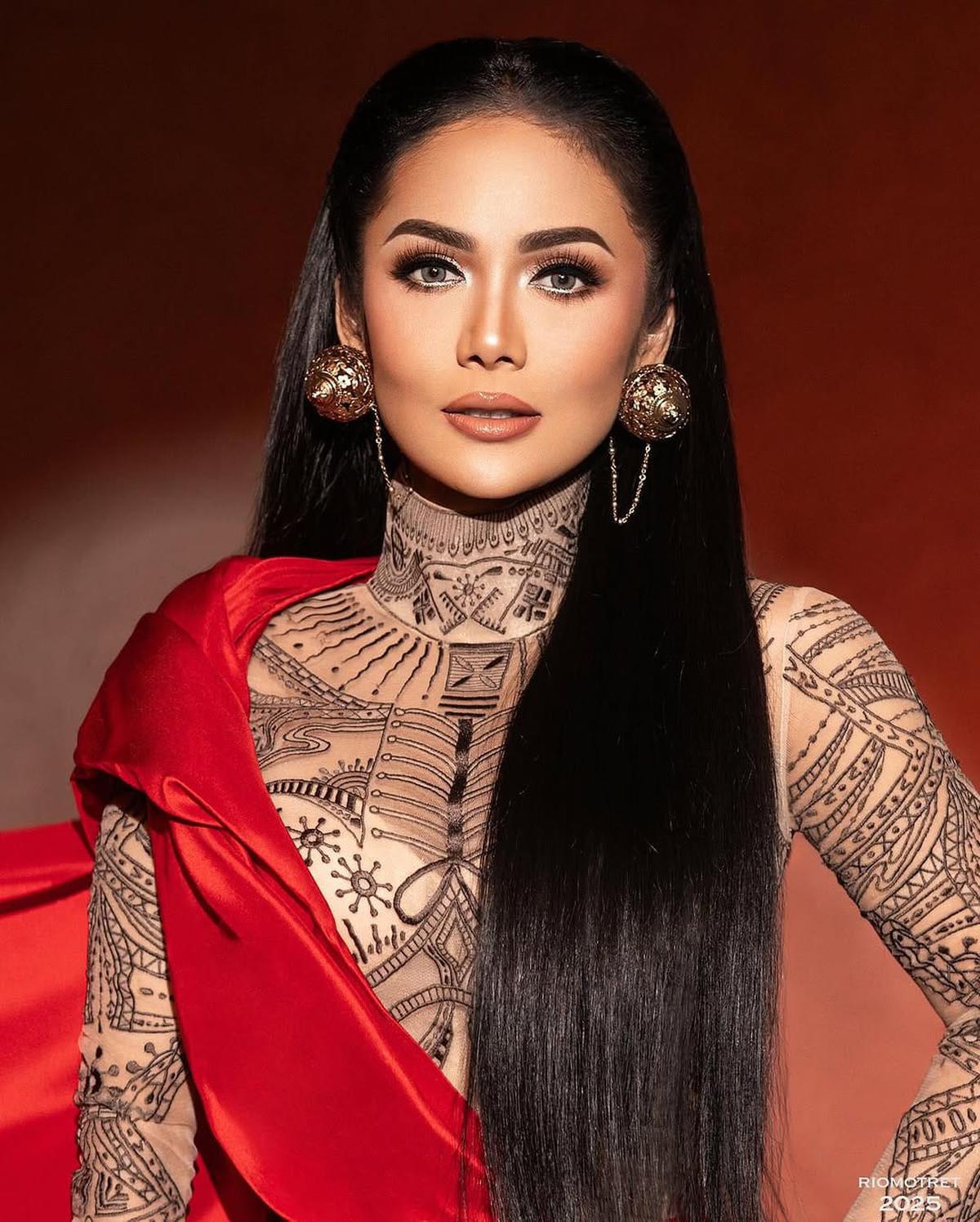 Penampilan Anggun Kris Dayanti saat Pemotretan Bertema 'Cinta Nostalgia' untuk Konser di Malaysia