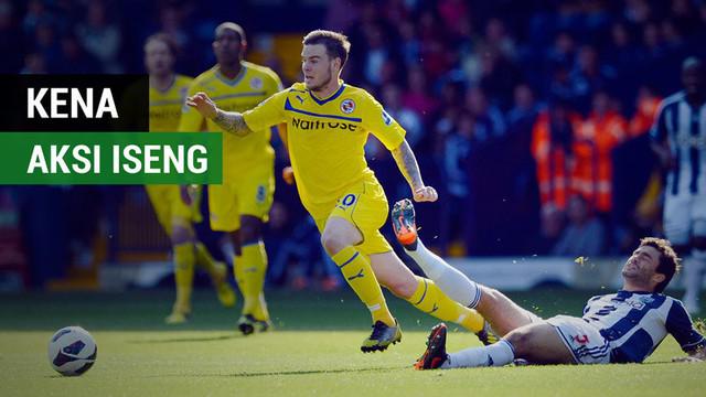 Berita video marquee player Mitra Kukar, Danny Guthrie, punya momen kocak kena aksi iseng Joey Barton saat masih di Inggris.